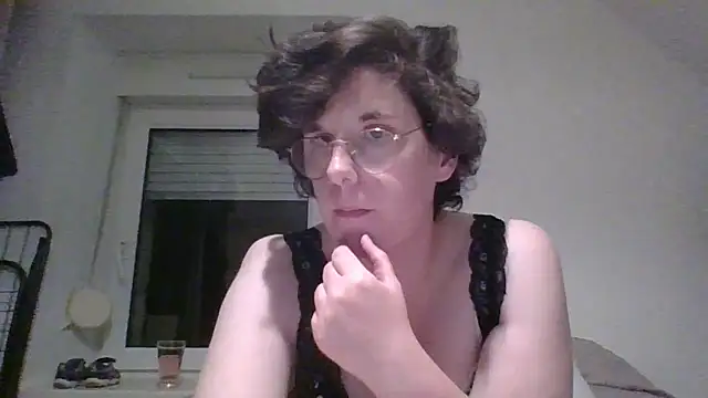 OIseauNoir88 online show from 04.15.26