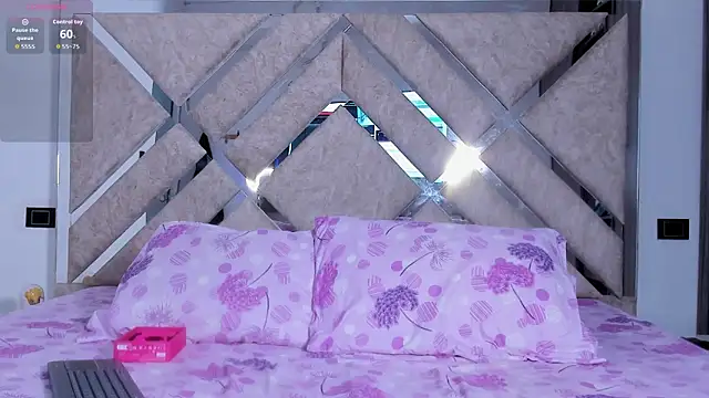 Snapshot of Softeden_ chatting on 02.27.26 Softeden online show from 02.27.26