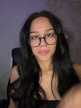 Snapshot of Baby_nico chatting on 02.11.26 Baby nico online show from 02.11.26