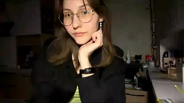 Snapshot of Miaaa_Moon chatting on 02.14.26 Miaaa Moon online show from 02.14.26