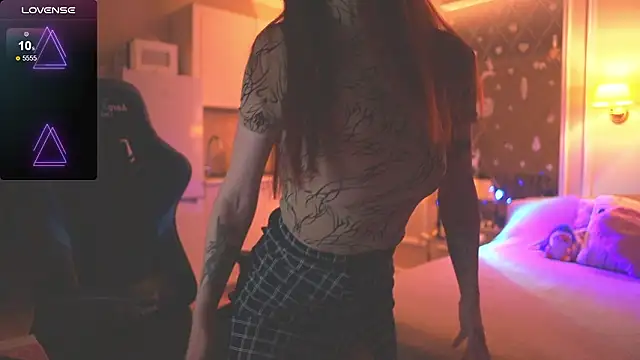 Snapshot of foxy_red_ chatting on 02.02.26 foxy red online show from 02.02.26