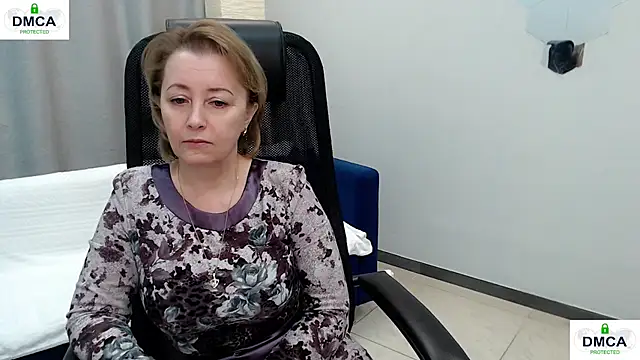 Snapshot of MONA_W chatting on 02.04.26 MONA W online show from 02.04.26