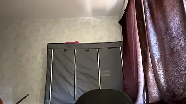 FoxieFlare online show from 03.25.26