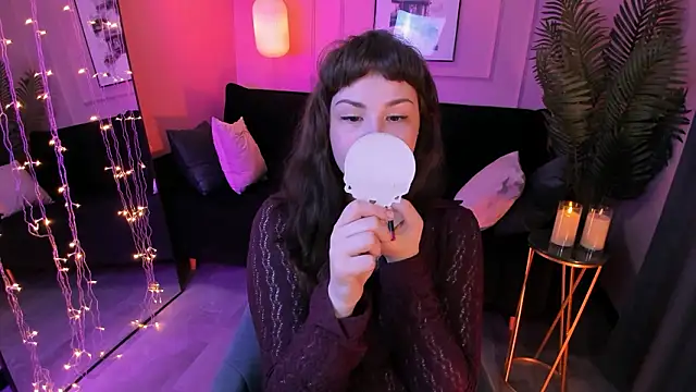 Maykinkya online show from 02.03.26