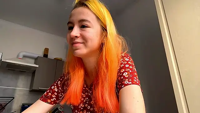 Snapshot of EmilyHein chatting on 02.24.26 EmilyHein online show from 02.24.26