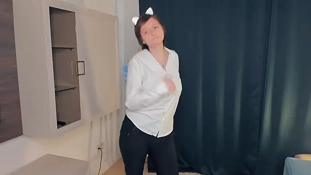 Snapshot of CarenSamele chatting on 02.03.26 CarenSamele online show from 02.03.26