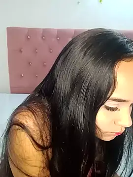 Maria x Alejandra online show from 07.10.26