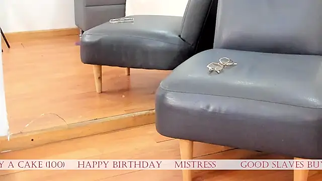 Oliviia williams online show from 02.20.26