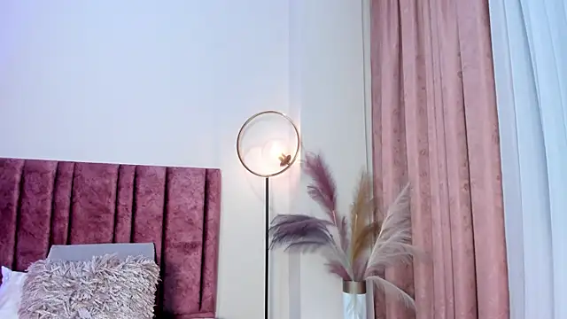 Snapshot of KeniaCarterr chatting on 02.20.26 KeniaCarterr online show from 02.20.26