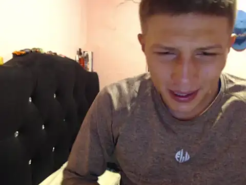 Snapshot of Cronos_Hot_8 chatting on 02.09.26 Cronos Hot 8 online show from 02.09.26