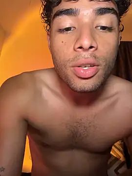 Snapshot of its_alejandro27 chatting on 02.28.26 its alejandro27 online show from 02.28.26