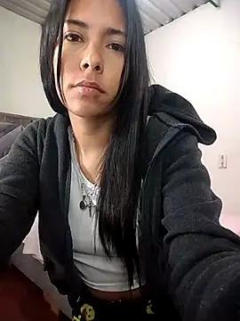 VelvetRosss online show from 04.15.26