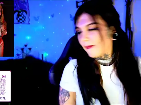 Zoeee 001 online show from 04.02.26