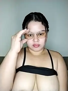 SamanthaStonee online show from 06.05.26