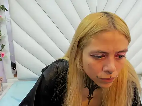 Dakota Angell  online show from 02.05.26