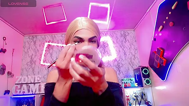 Karol Vanessa   online show from 05.19.26