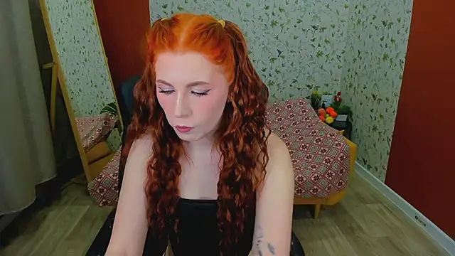 Snapshot of MiraBoom chatting on 02.19.26 MiraBoom online show from 02.19.26