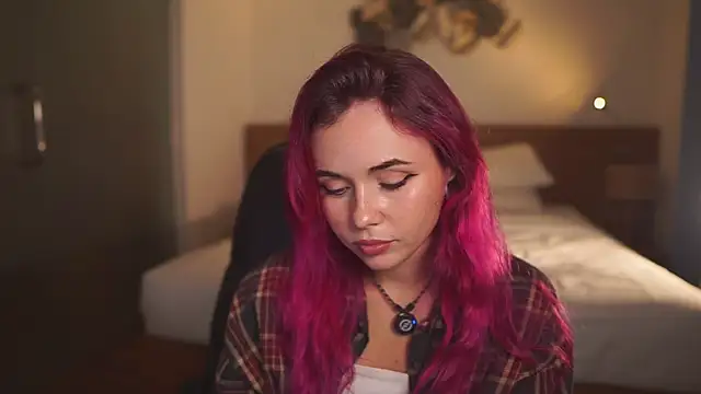 Sarah Pink online show from 02.22.26