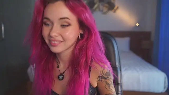 Sarah Pink online show from 07.25.26