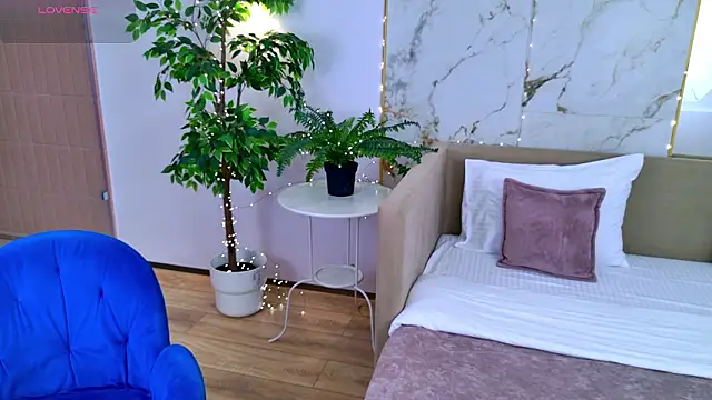 Snapshot of LeyaAtwood chatting on 02.18.26 LeyaAtwood online show from 02.18.26