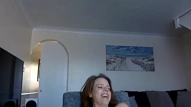 Snapshot of ElizabethArden42- chatting on 04.18.26 ElizabethArden42- online show from 04.18.26