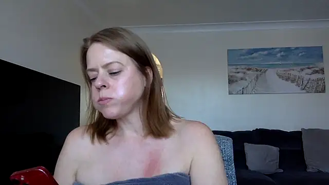 Snapshot of ElizabethArden42- chatting on 04.29.26 ElizabethArden42- online show from 04.29.26