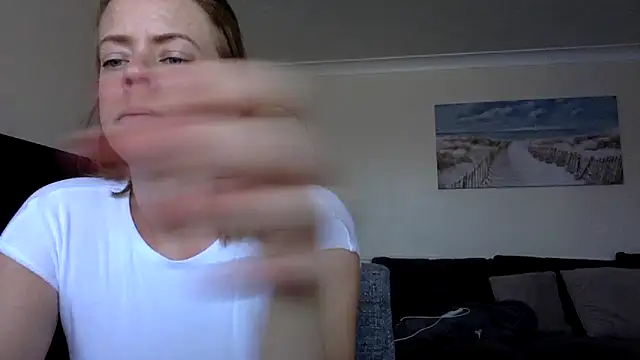 Snapshot of ElizabethArden42- chatting on 05.24.26 ElizabethArden42- online show from 05.24.26