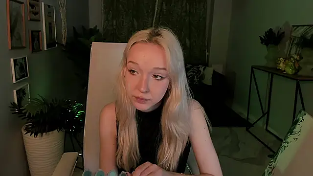 Snapshot of MaoqiBeverly chatting on 02.16.26 MaoqiBeverly online show from 02.16.26