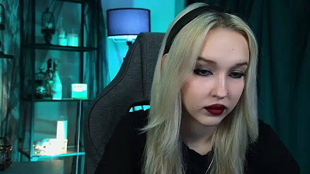 Snapshot of MaoqiBeverly chatting on 02.21.26 MaoqiBeverly online show from 02.21.26