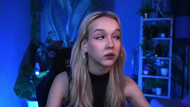 Snapshot of MaoqiBeverly chatting on 02.23.26 MaoqiBeverly online show from 02.23.26