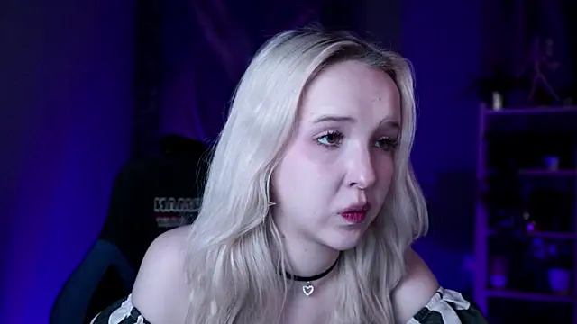 Snapshot of MaoqiBeverly chatting on 02.28.26 MaoqiBeverly online show from 02.28.26