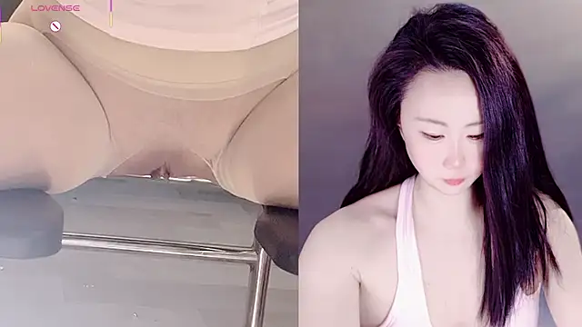 Snapshot of GTnTo_O chatting on 02.24.26 GTnTo O online show from 02.24.26