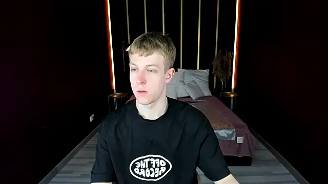 Snapshot of Dylan_Norton chatting on 06.09.26 Dylan Norton online show from 06.09.26