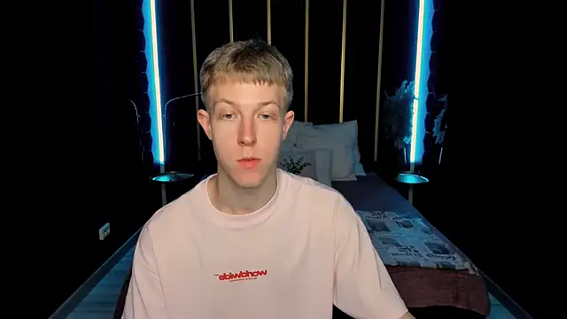 Snapshot of Dylan_Norton chatting on 07.17.26 Dylan Norton online show from 07.17.26