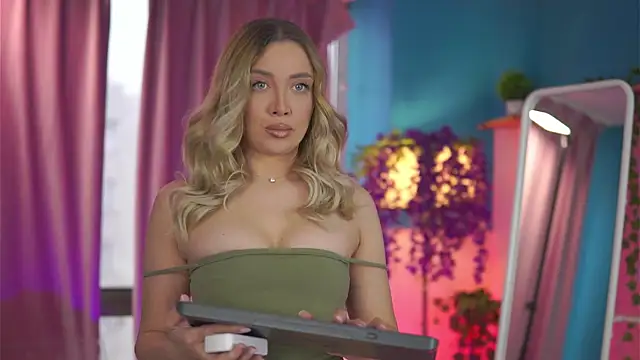 NadyaBlue online show from 03.02.26