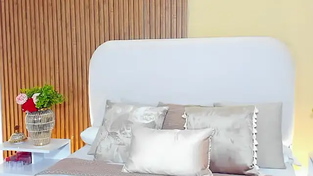 CristalMayson online show from 03.28.26