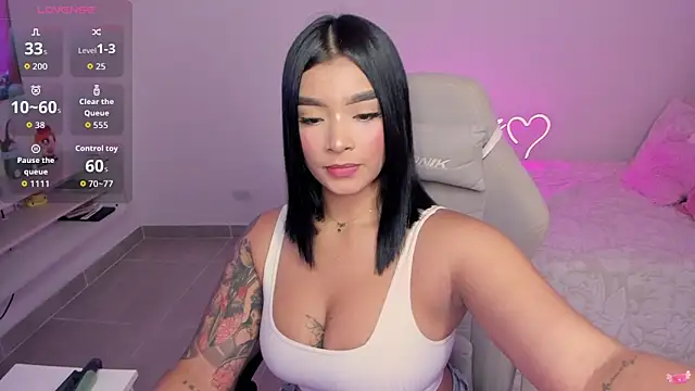 Snapshot of Allegra-Fiore chatting on 02.26.26 Allegra-Fiore online show from 02.26.26