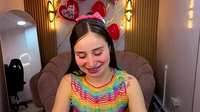 Snapshot of Ariana18_b chatting on 02.20.26 Ariana18 b online show from 02.20.26