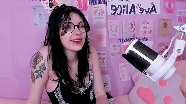 NessaV online show from 02.01.26