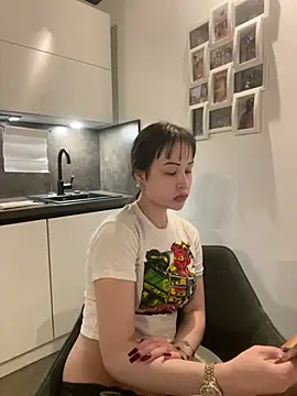 Just-Lilly online show from 07.10.26