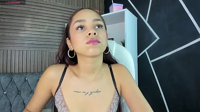 CarolineFyre online show from 02.03.26