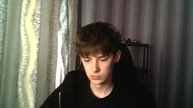 Snapshot of Sweet_Dude chatting on 02.12.26 Sweet Dude online show from 02.12.26