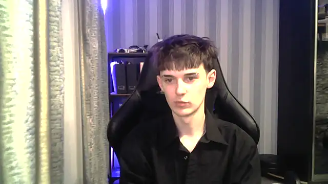 Snapshot of Sweet_Dude chatting on 02.26.26 Sweet Dude online show from 02.26.26