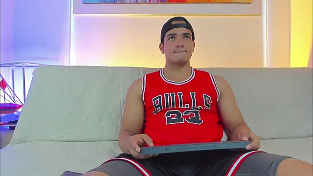 jhon nicolas online show from 04.08.26