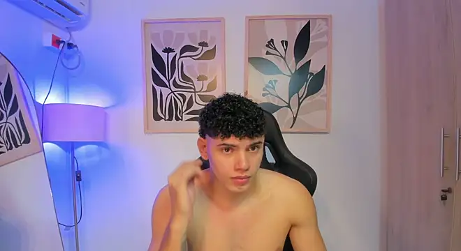 Snapshot of justin_payn14 chatting on 06.10.26 justin payn14 online show from 06.10.26