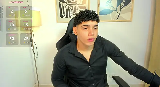 Snapshot of justin_payn14 chatting on 06.26.26 justin payn14 online show from 06.26.26