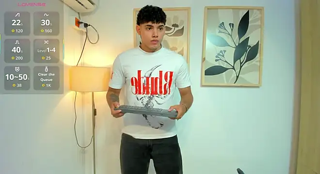 Snapshot of justin_payn14 chatting on 07.13.26 justin payn14 online show from 07.13.26