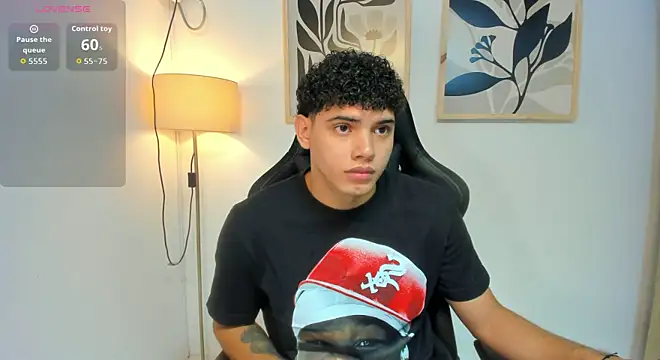 Snapshot of justin_payn14 chatting on 07.27.26 justin payn14 online show from 07.27.26