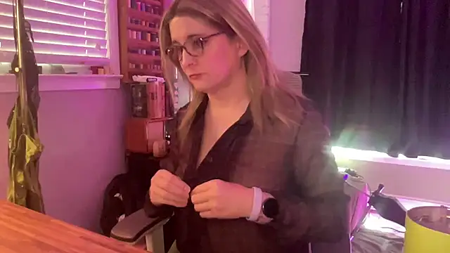 Snapshot of wetrainbows chatting on 03.11.26 wetrainbows online show from 03.11.26