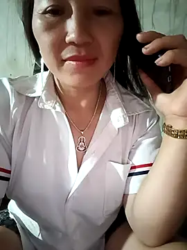 Snapshot of baby_112233 chatting on 04.15.26 baby 112233 online show from 04.15.26